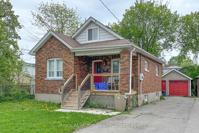 Main - 307 Vimy Avenue