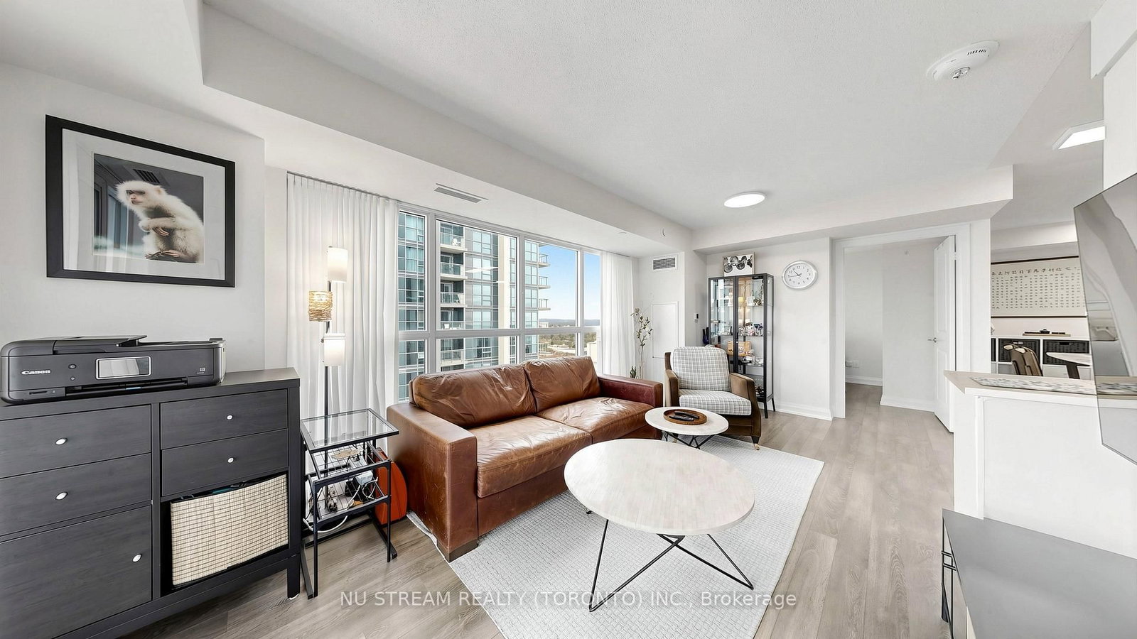 20 Meadowglen Place, Unit 2109 - Photo 4