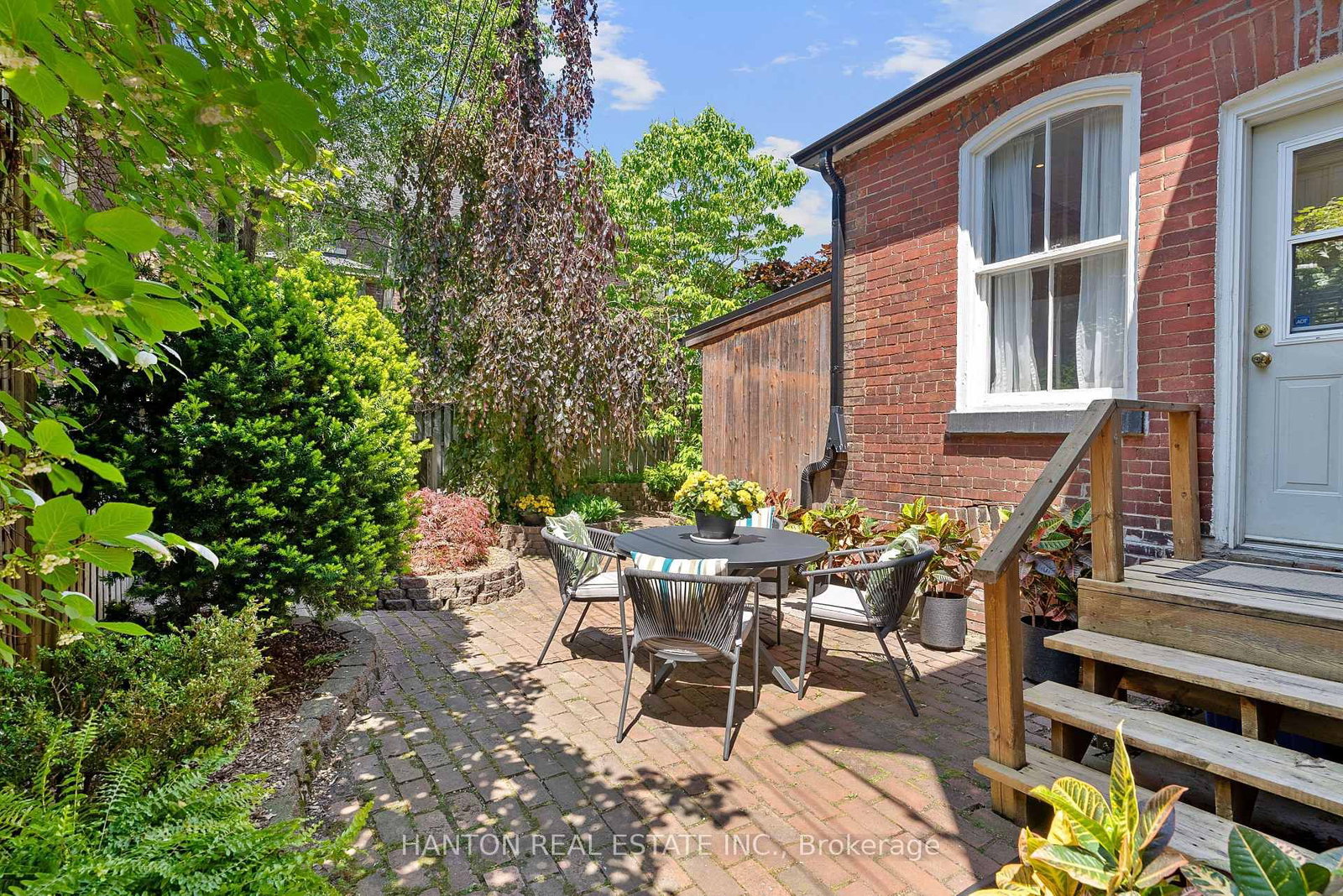 66 Hogarth Avenue - Photo 48