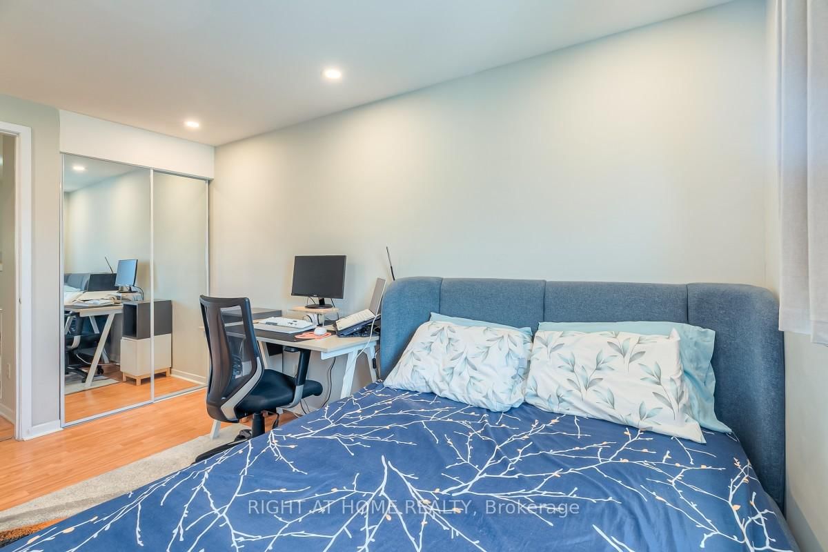 37 McKnight Drive • Toronto, ON photo 21