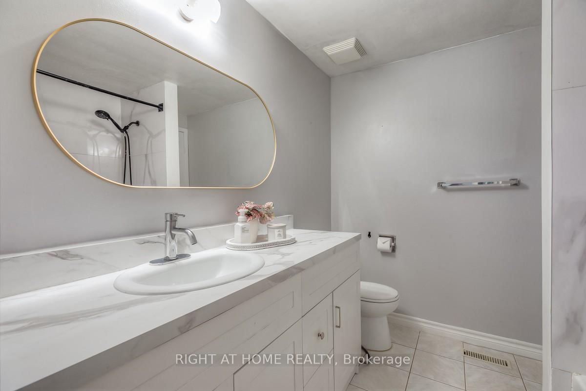 37 McKnight Drive • Toronto, ON photo 25
