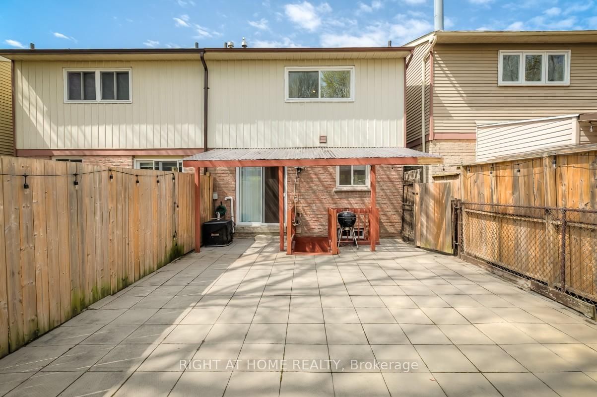 37 McKnight Drive • Toronto, ON photo 39