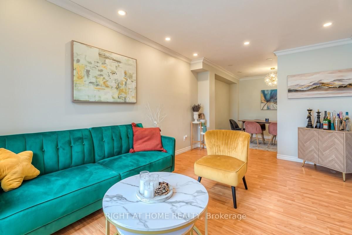 37 McKnight Drive • Toronto, ON photo 8