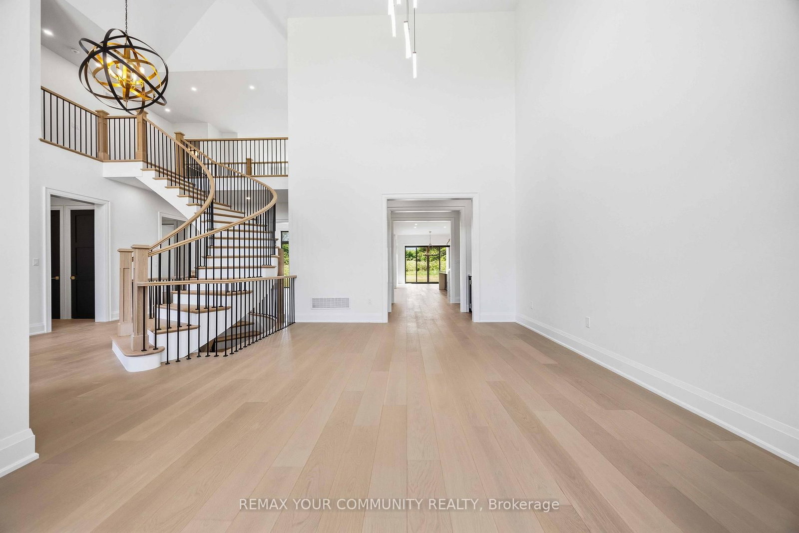 6680 Coronation Rd, Whitby, view 11