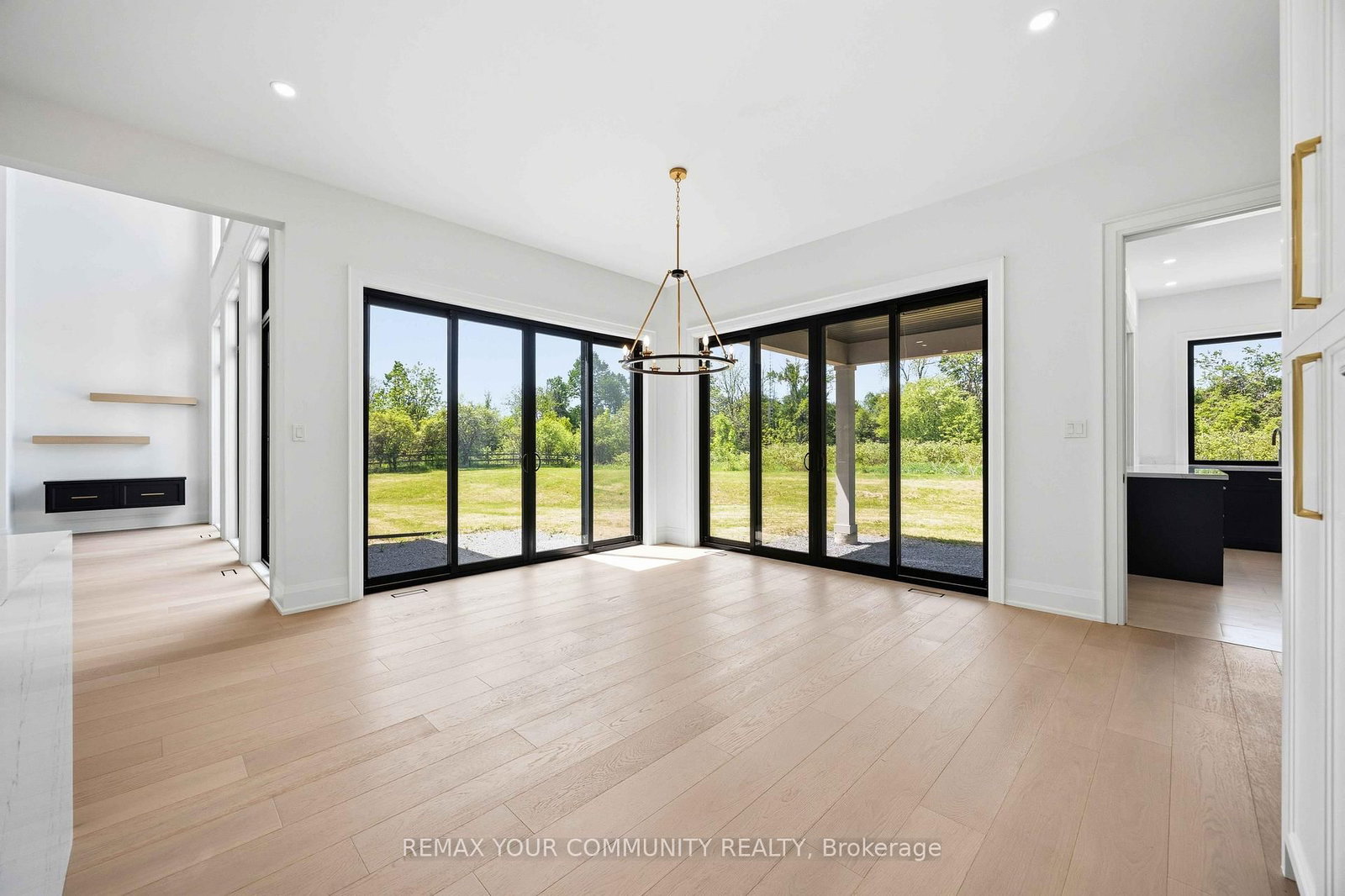 6680 Coronation Rd, Whitby, view 13