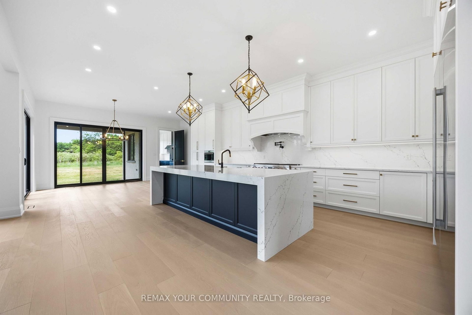 6680 Coronation Rd, Whitby, view 14