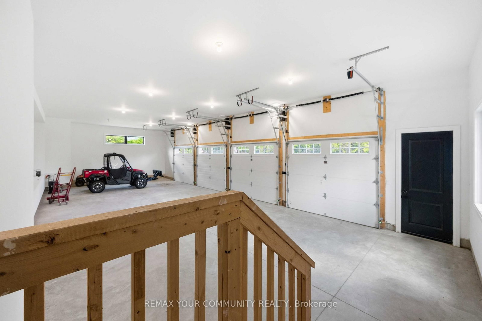 6680 Coronation Rd, Whitby, view 40