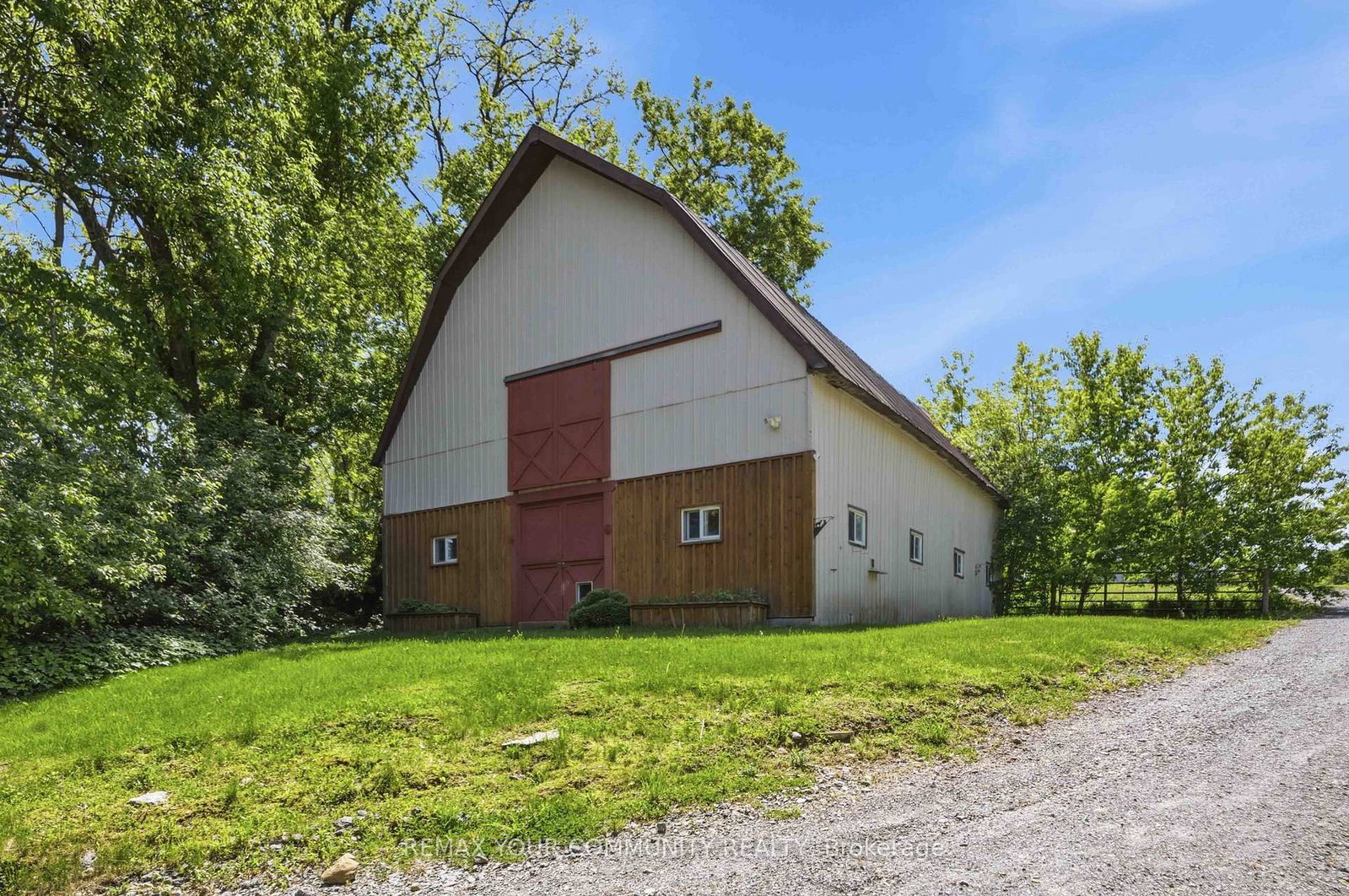 6680 Coronation Rd, Whitby, view 5