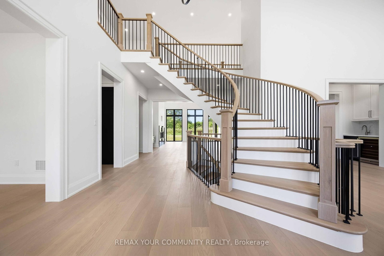 6680 Coronation Rd, Whitby, view 9