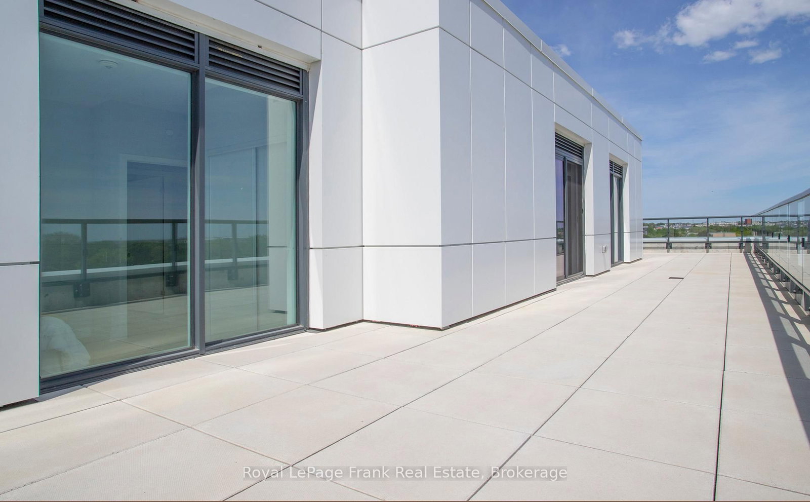 201 Brock Street S, Unit 604 - Photo 16