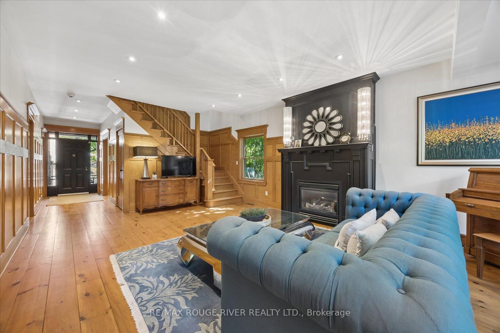 30 Springbank Avenue • Toronto, ON photo 10