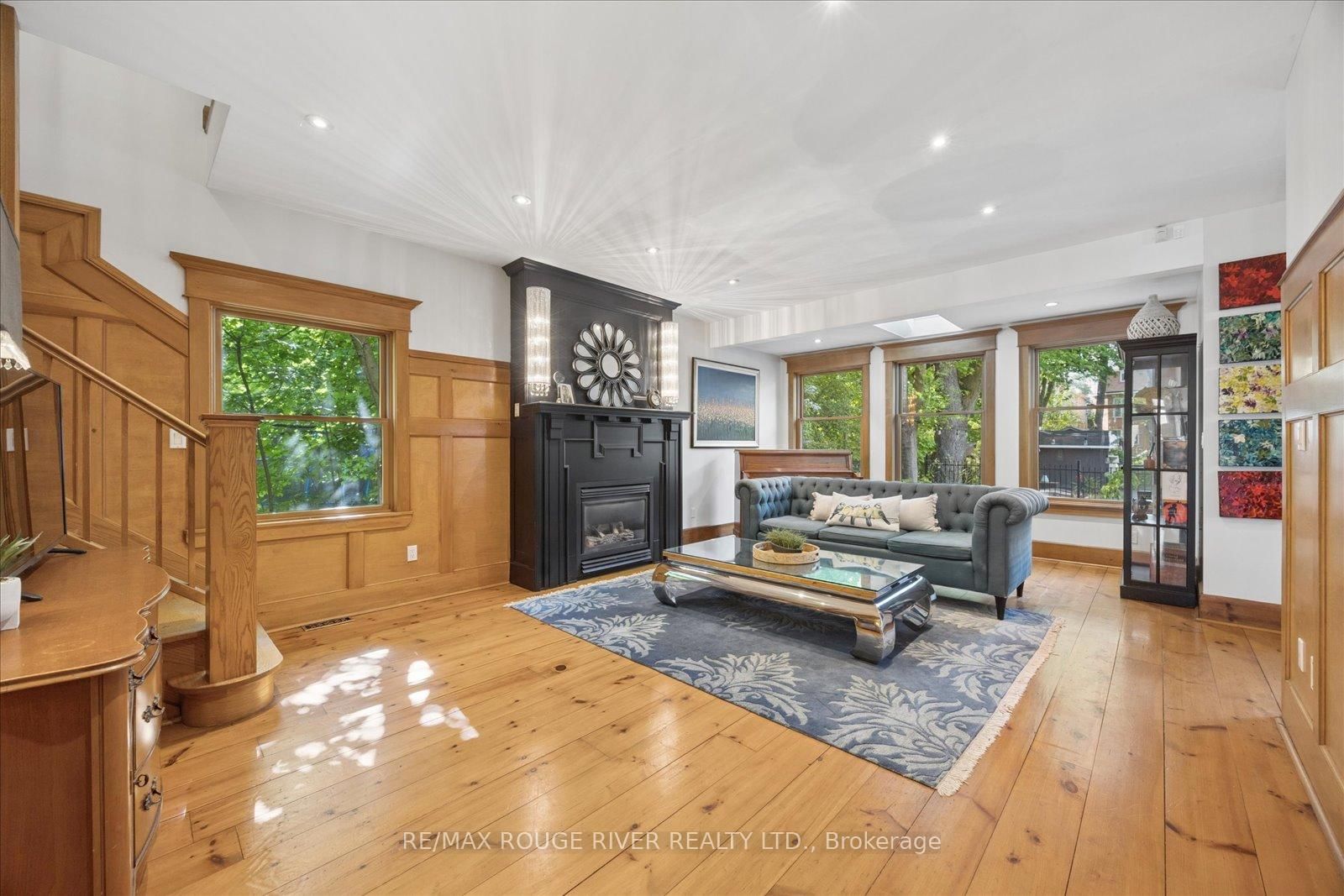 30 Springbank Avenue • Toronto, ON photo 11