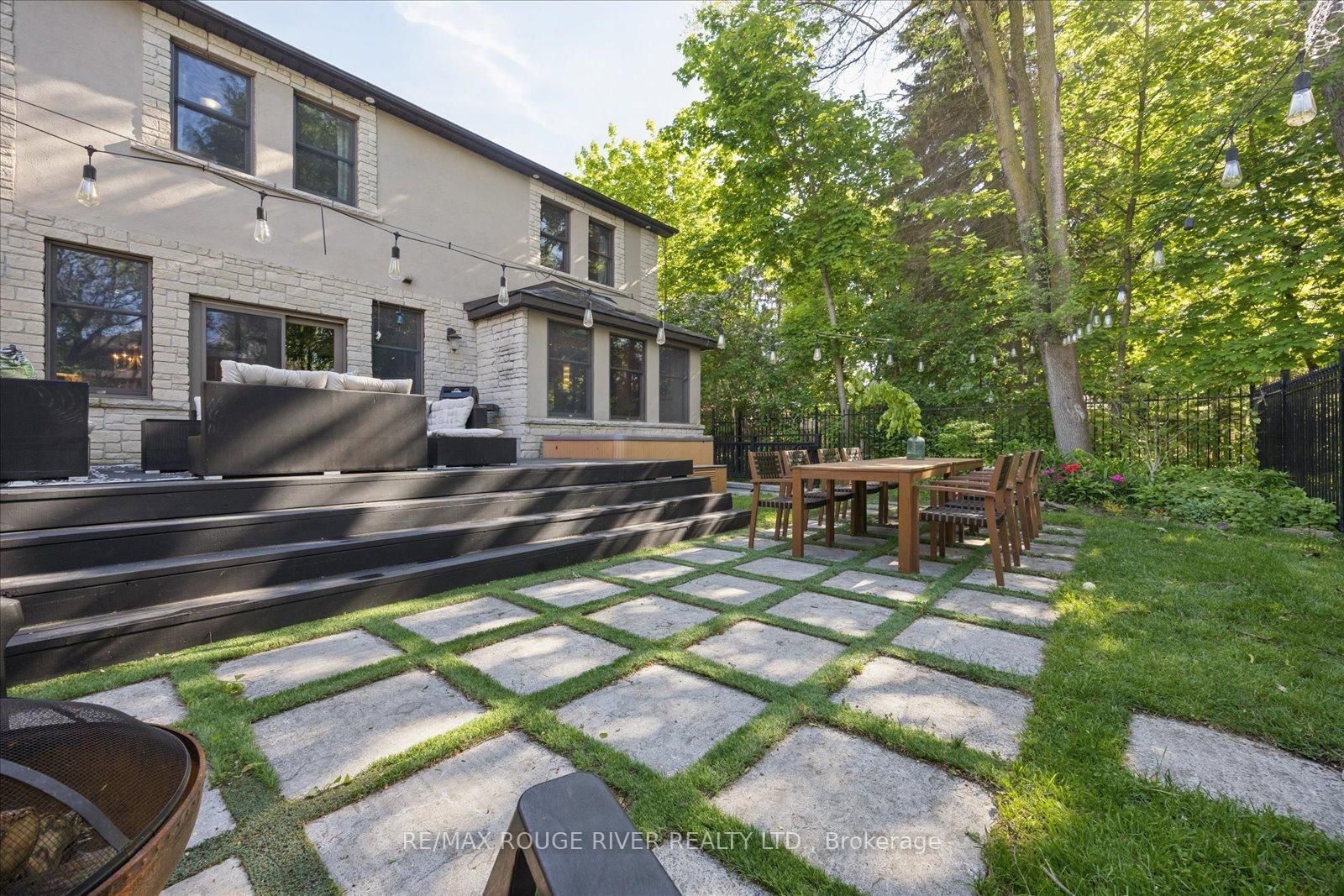 30 Springbank Avenue • Toronto, ON photo 43