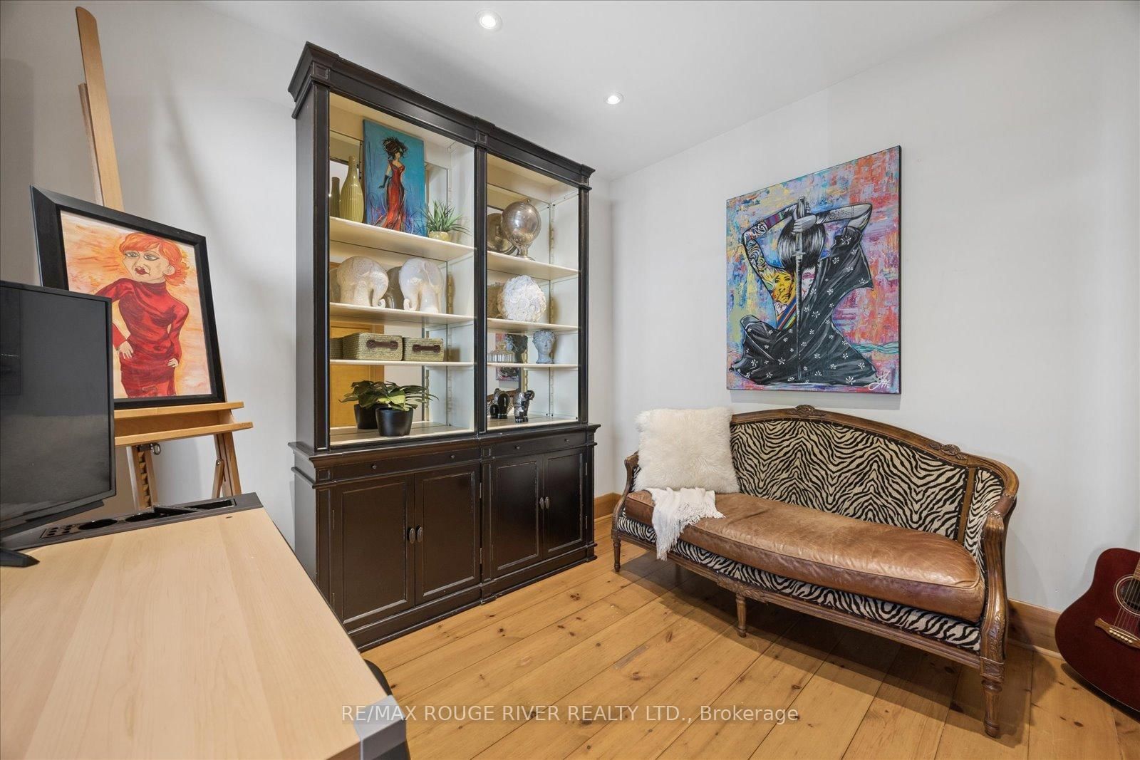 30 Springbank Avenue • Toronto, ON photo 7