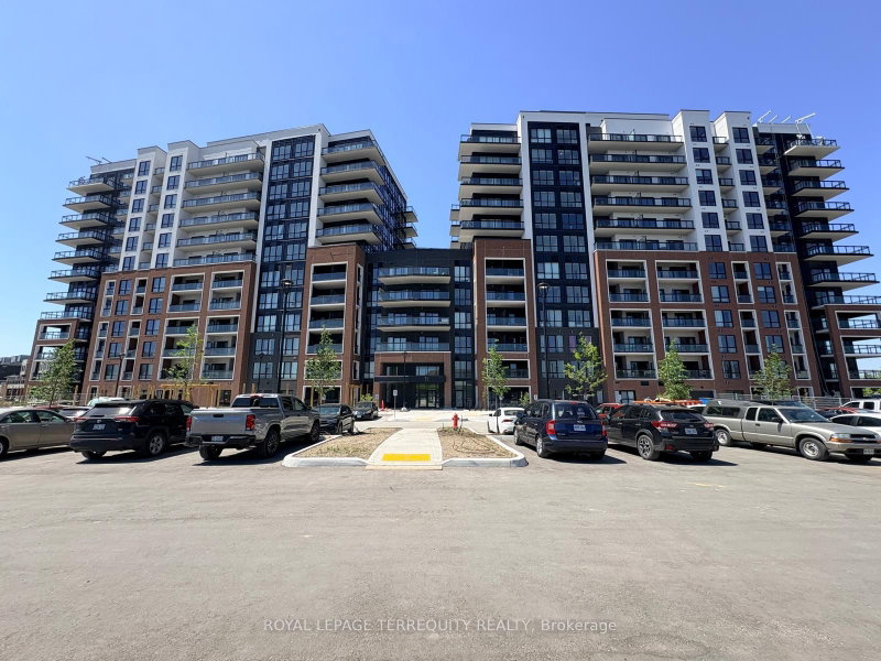 home for lease on 907-51 Clarington Boulevard