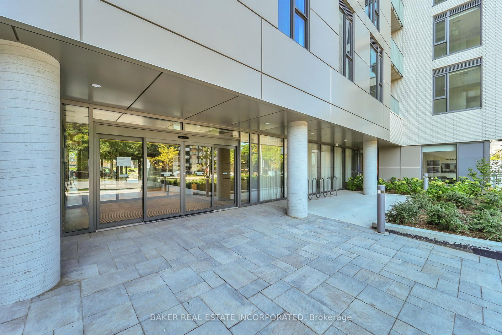 1123-3030 Pharmacy Avenue, Toronto, ON, photo 4