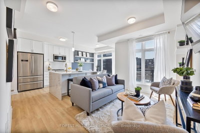 2550 Castlegate Crossing