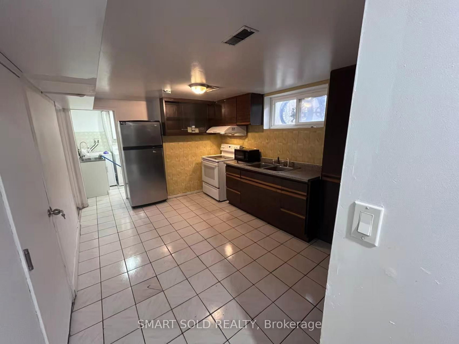 Basement-58 Emmeline Crescent, Toronto, ON, photo 5