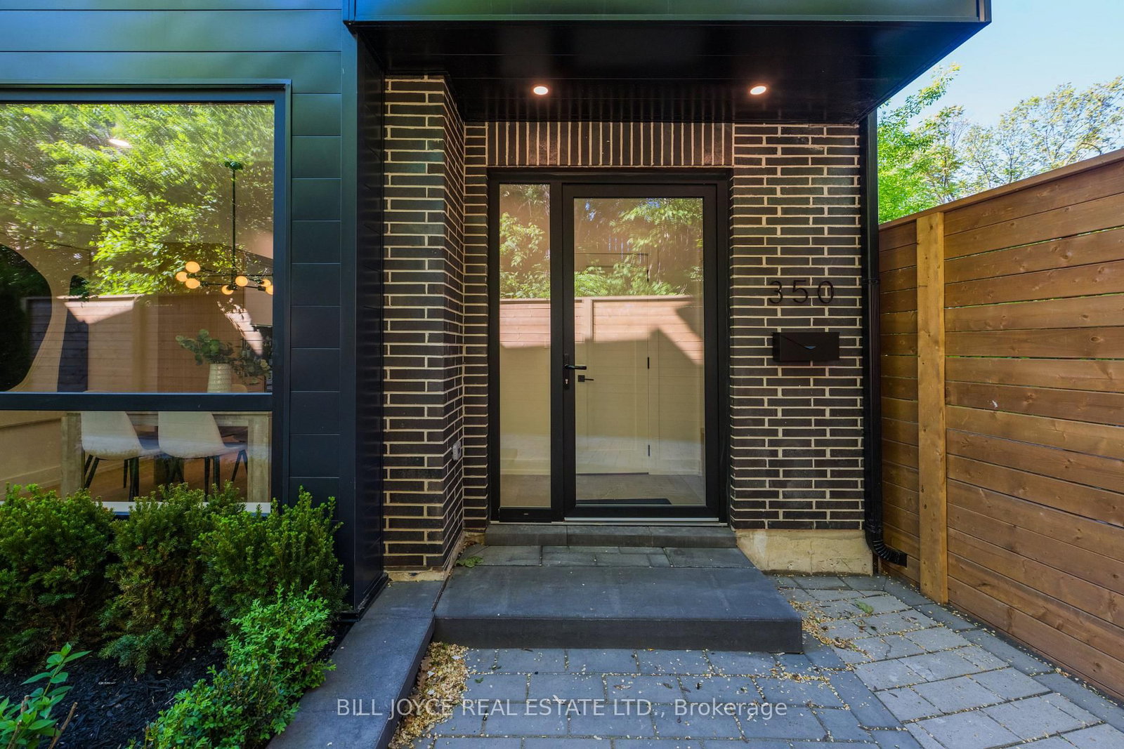 350 Lee Avenue, Toronto, ON