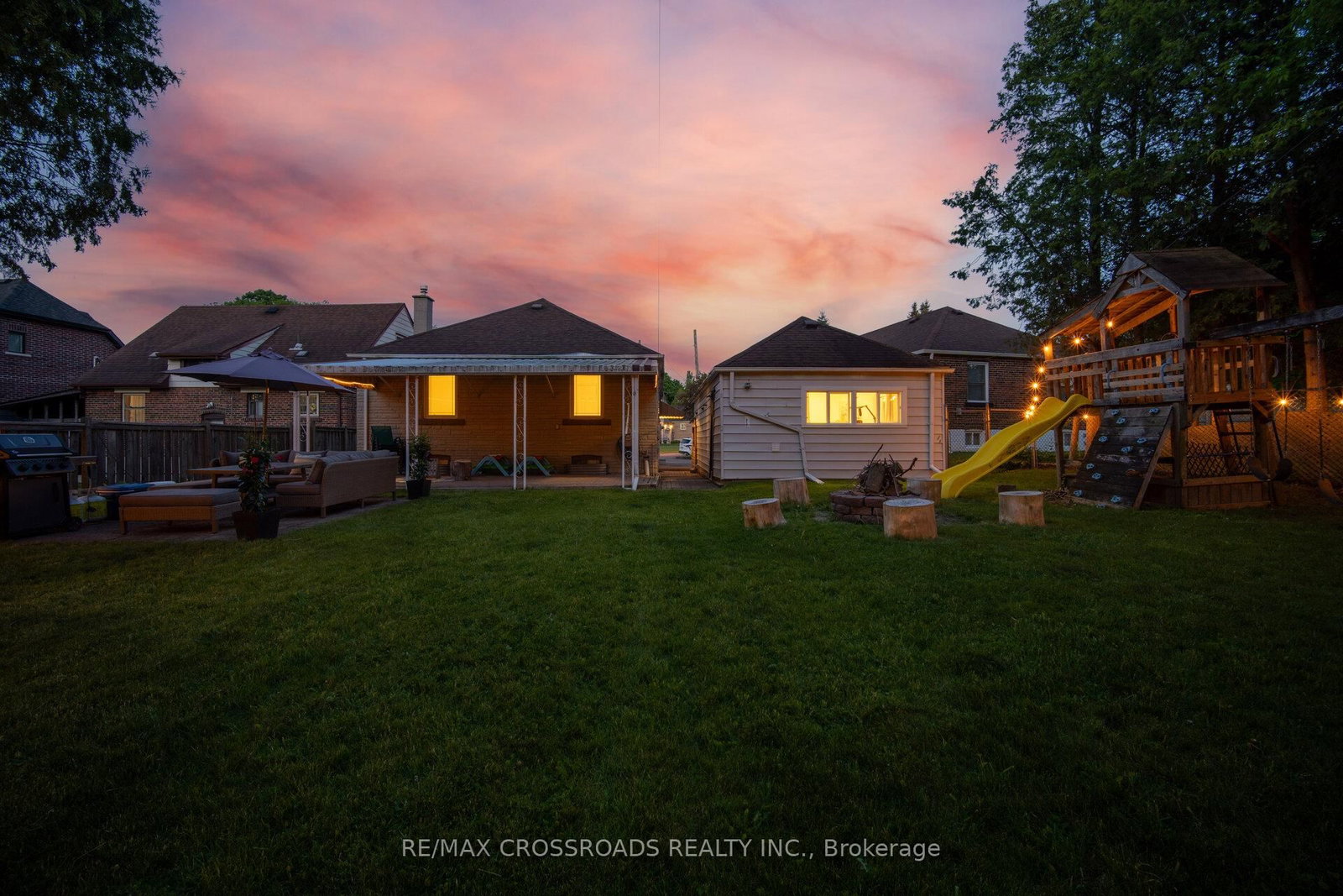 18 Adanac Drive • Toronto, ON photo 43