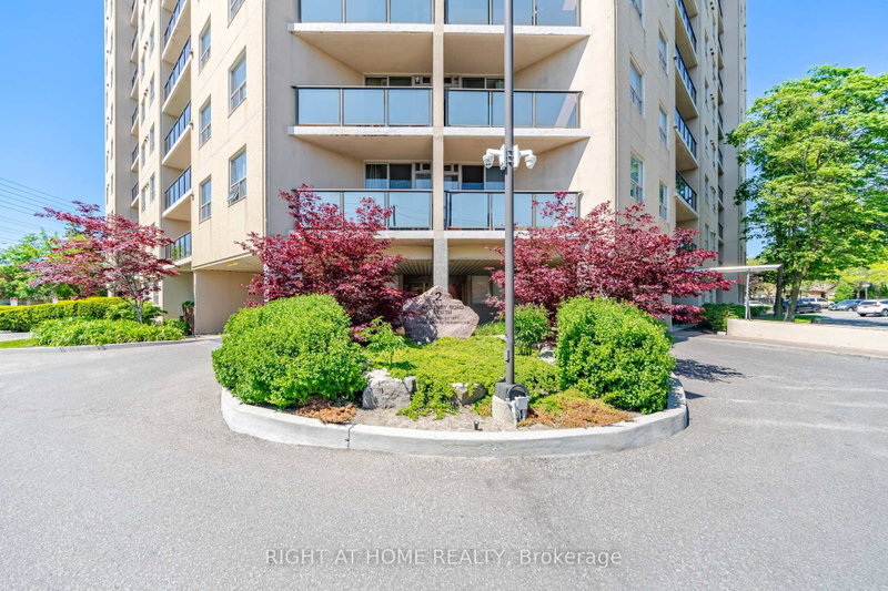 108 - 2 Westney Road N