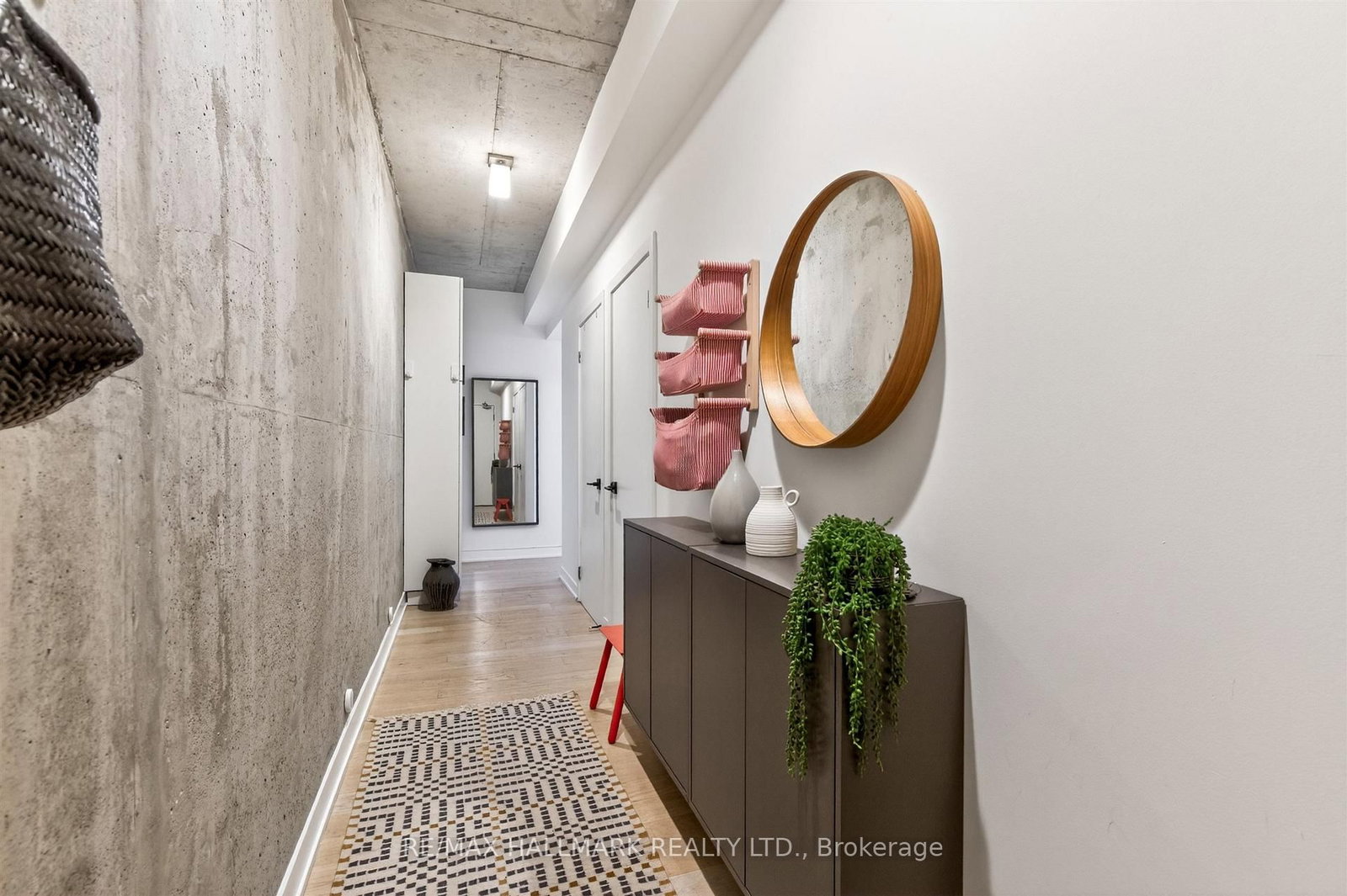 319 Carlaw Avenue • #508 • Toronto, ON photo 27