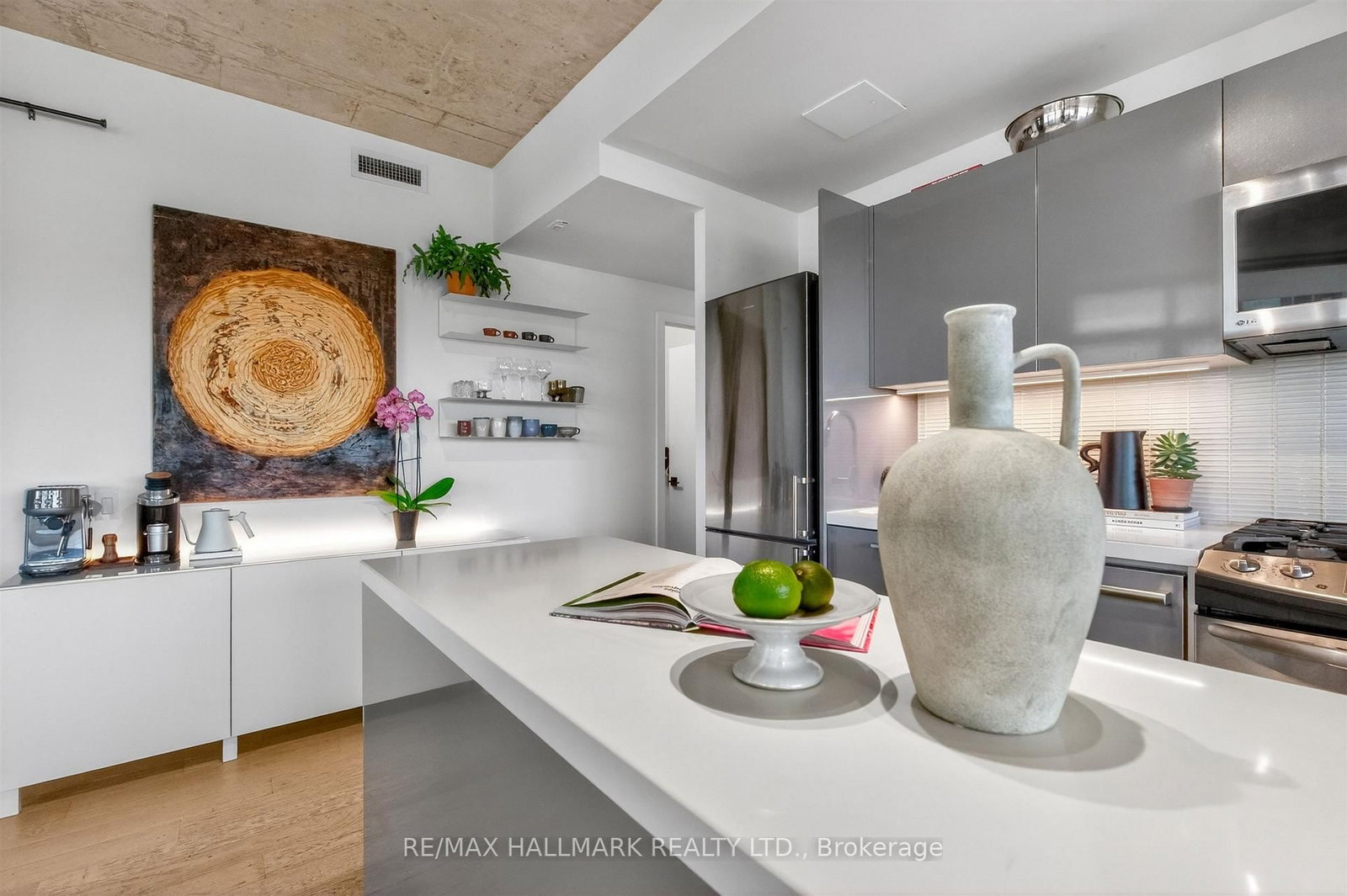 319 Carlaw Avenue, Unit 508 - Photo 7