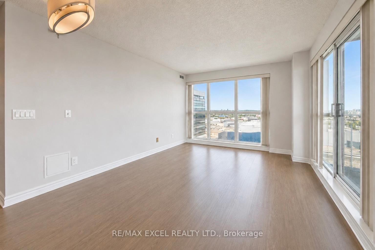 70 Town Centre Court, Unit 1102 - Photo 7