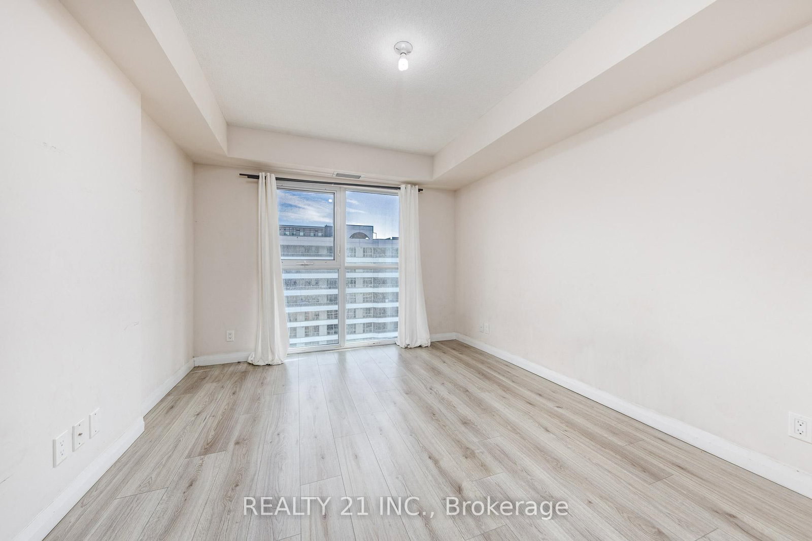 2152 Lawrence Avenue E, Unit 1203 - Photo 10