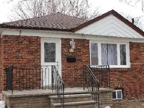 Main-9 Rossford Road, Toronto, ON