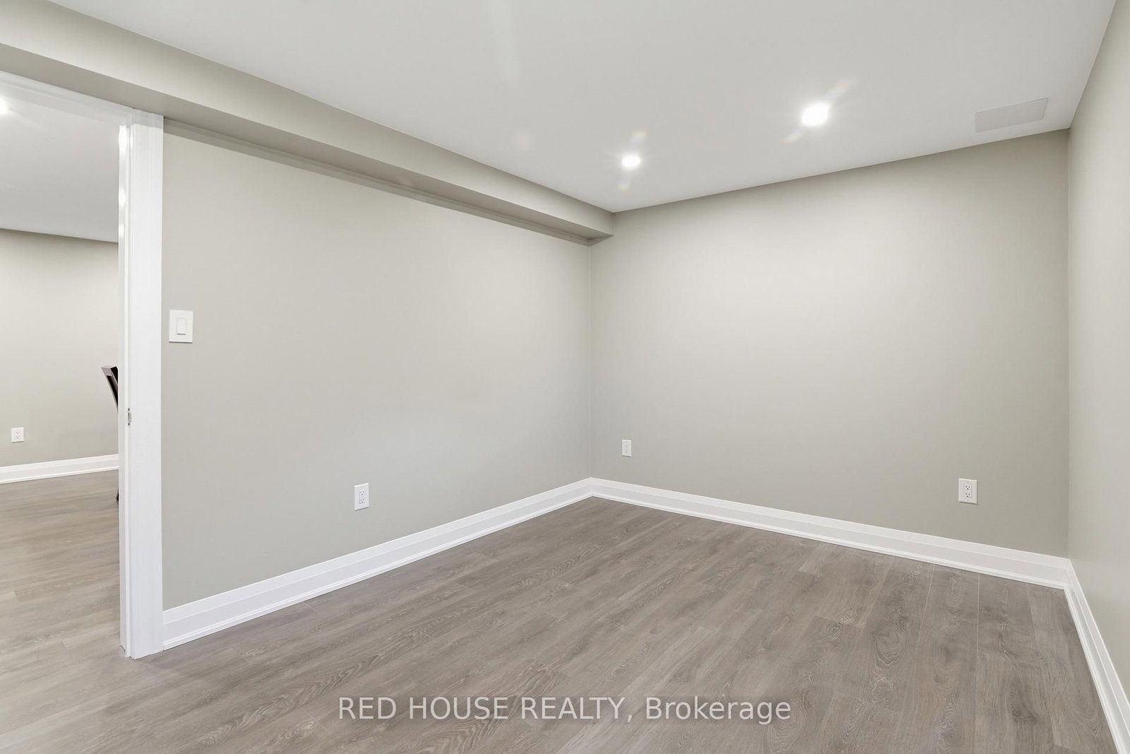 875 Brawley Rd, Whitby, view 34