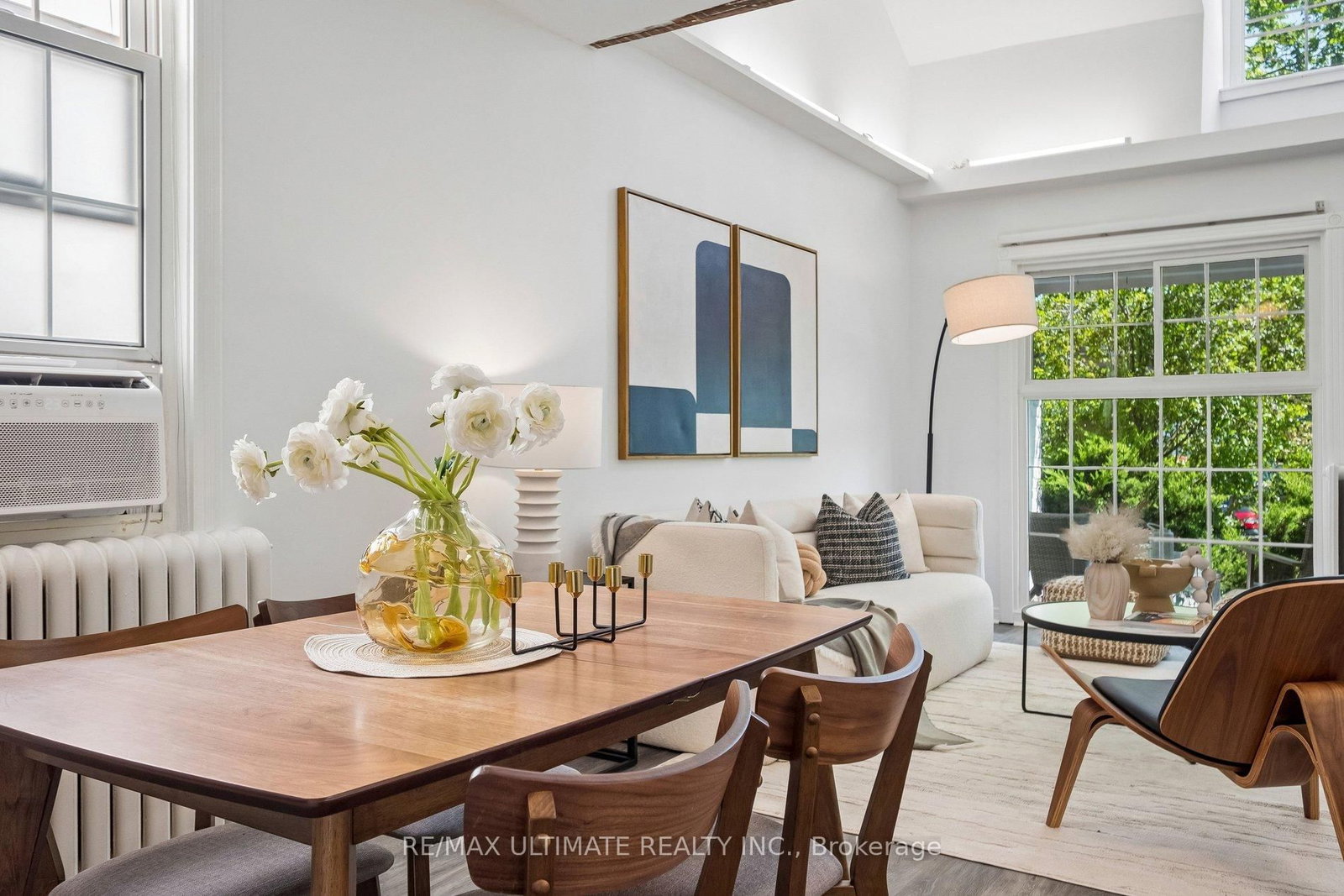 132 Hanson Street • Toronto, ON photo 21