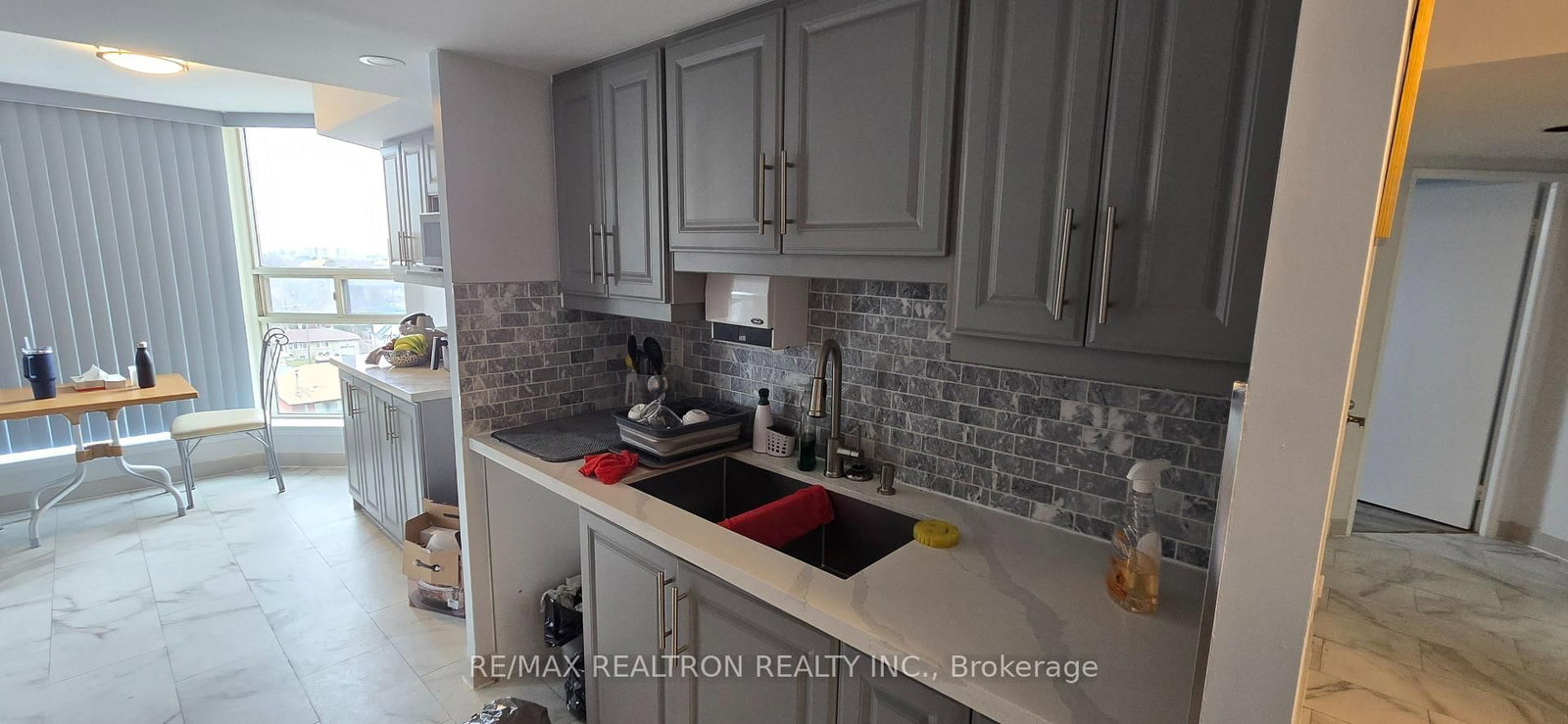 2466 Eglinton Avenue E • #806 • Toronto, ON photo 15