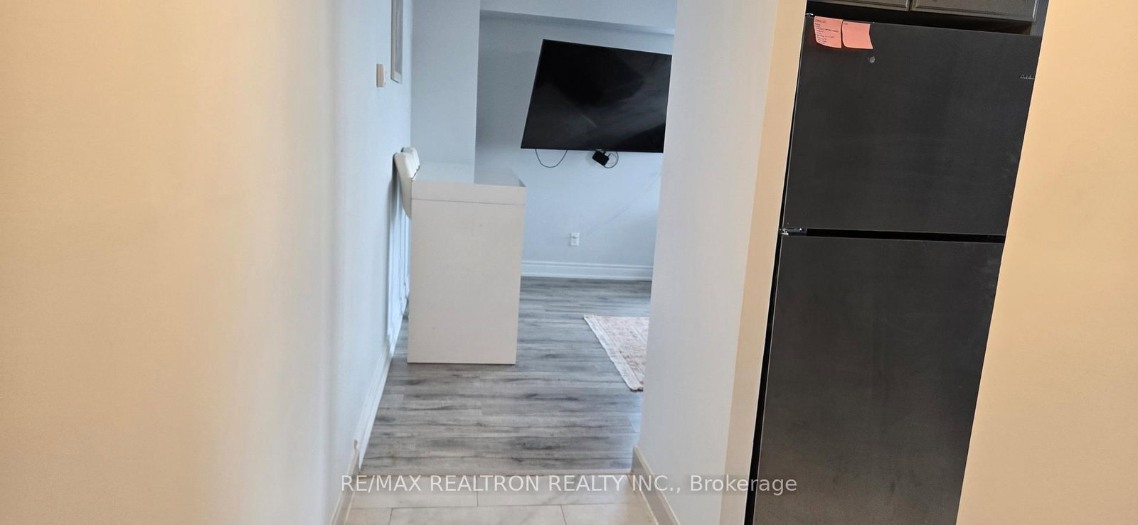 2466 Eglinton Avenue E • #806 • Toronto, ON photo 17