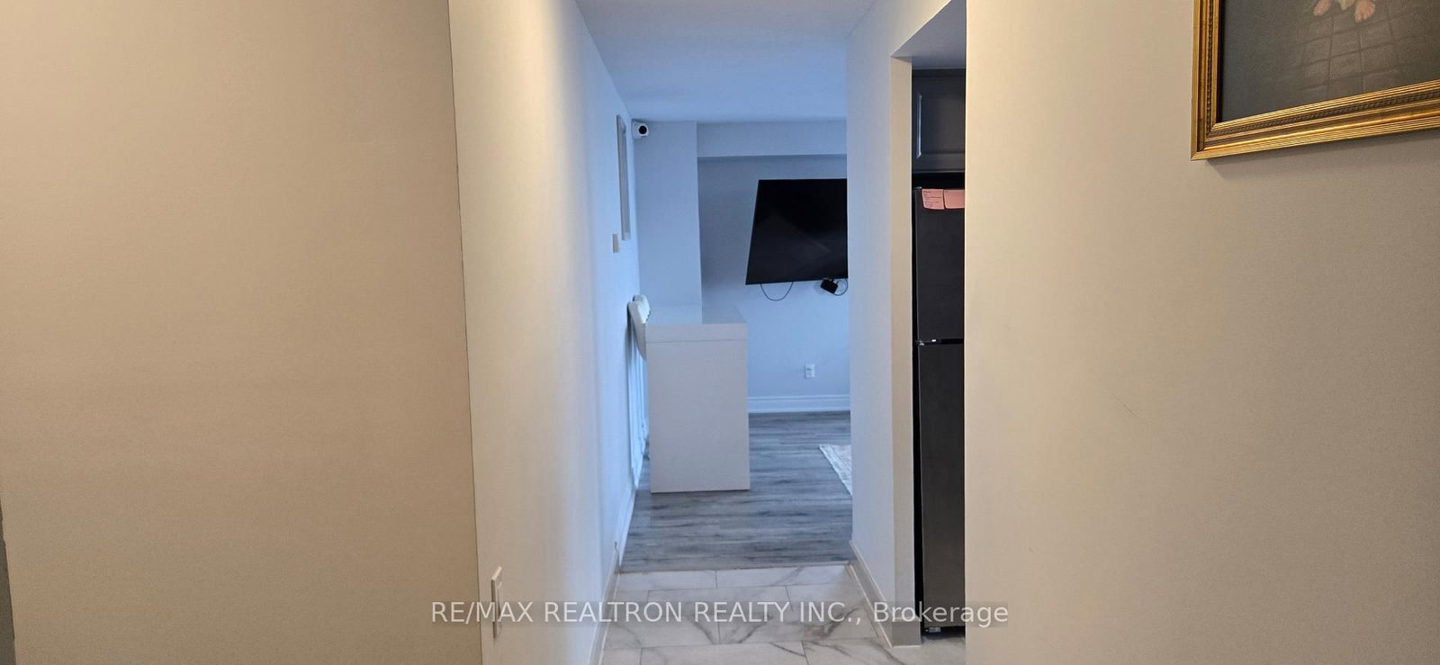 2466 Eglinton Avenue E • #806 • Toronto, ON photo 20