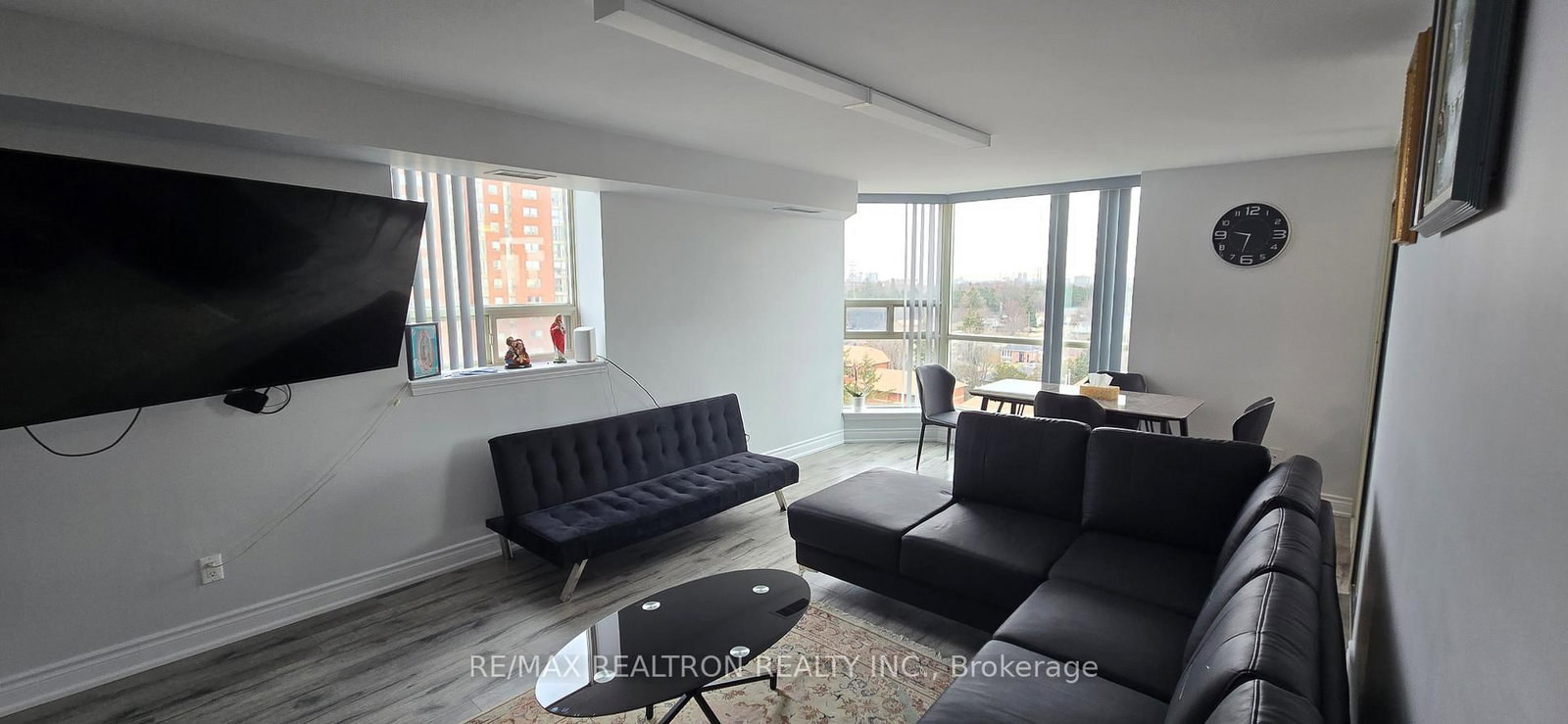 2466 Eglinton Avenue E • #806 • Toronto, ON photo 7