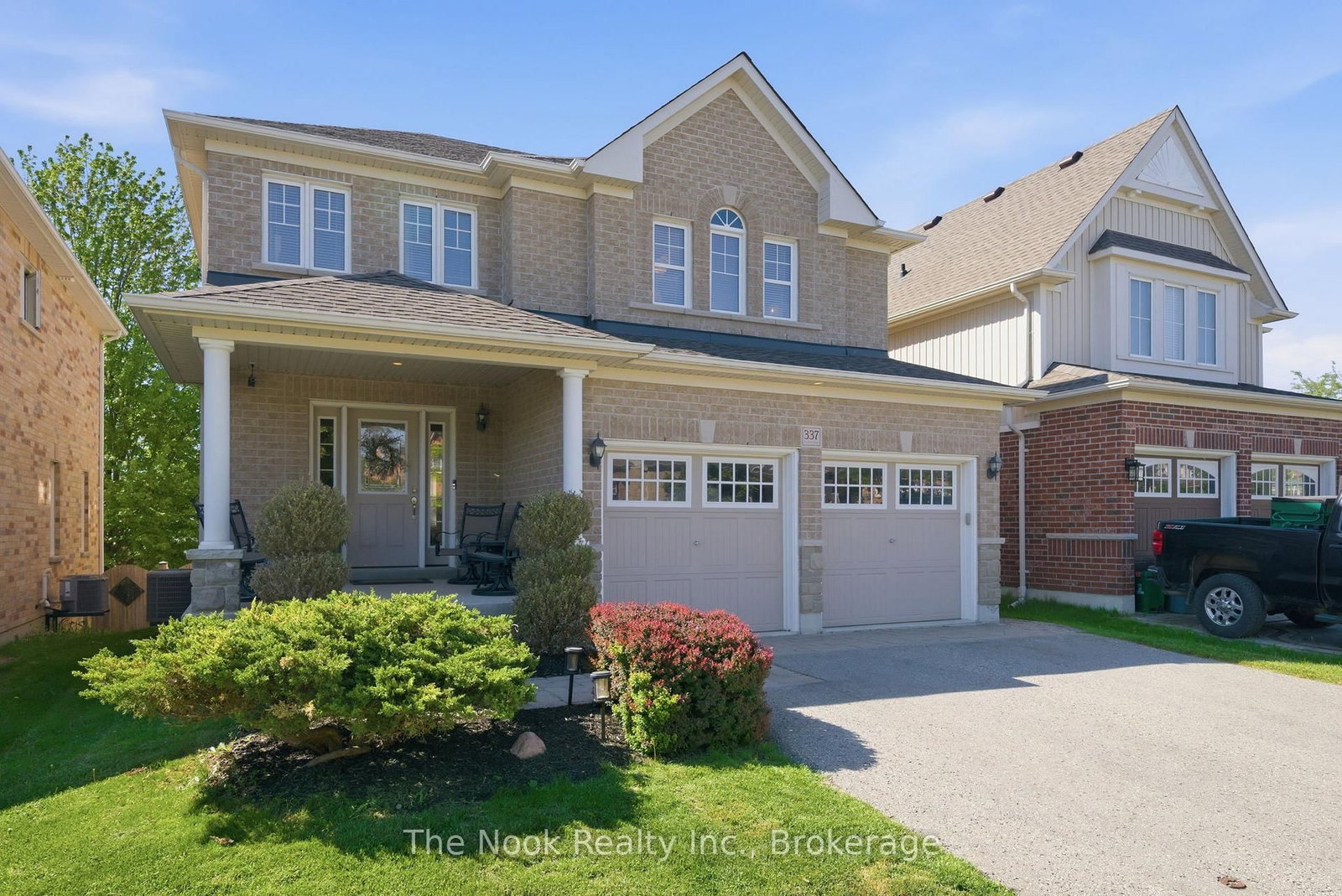 337 Bons Avenue - Photo 2