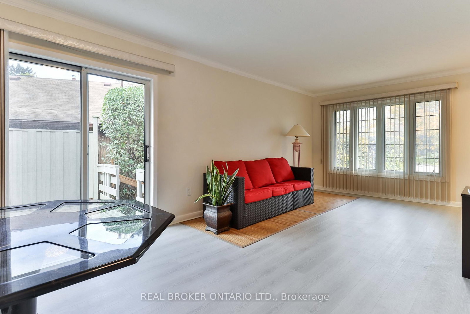 32 Christina Crescent, Toronto, ON, photo 5