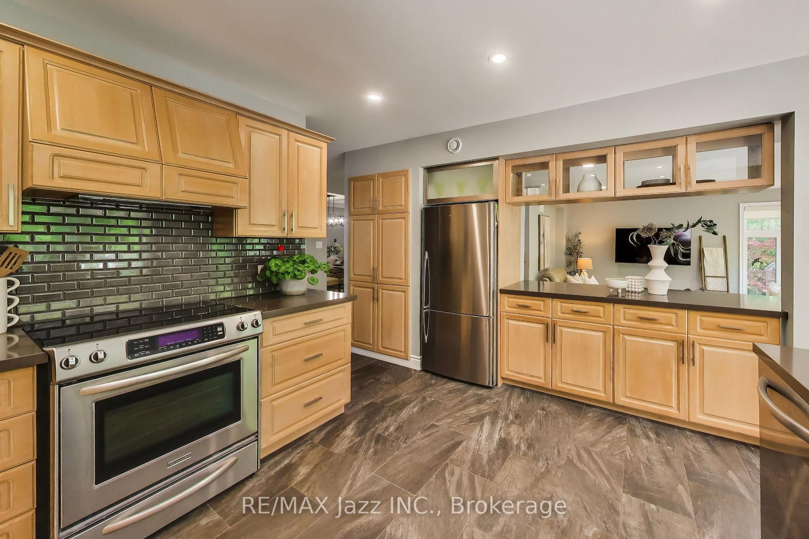 45 Windsor Valley Place • Clarington, ON photo 12