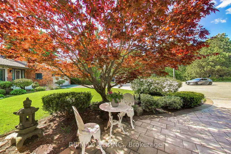 45 Windsor Valley Place