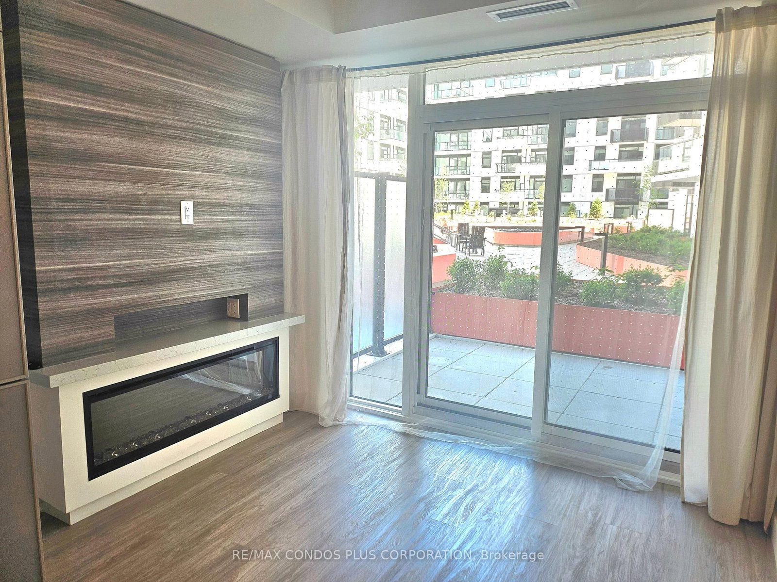 345-1050 Eastern Avenue, Toronto, ON, photo 2