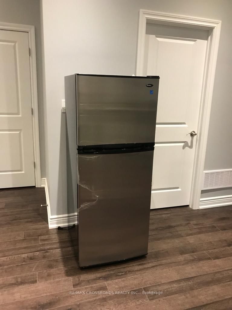 3 Honey Drive, Unit (Bsmnt)