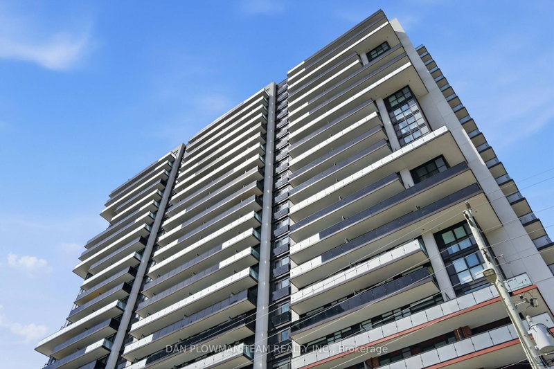 home for sale on 515-2550 Simcoe Street N