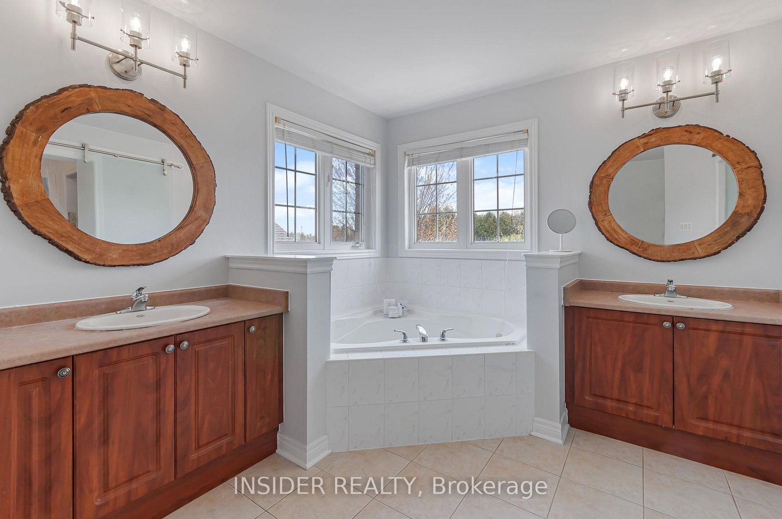 130 Roseborough Drive • Scugog, ON photo 11