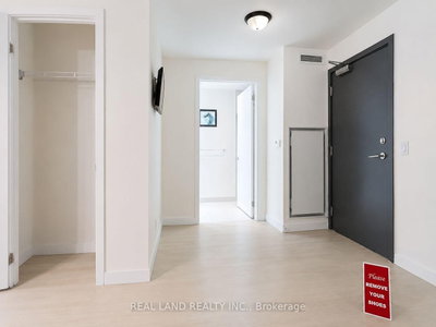 Unit 303 — 246 Logan Avenue — photo 4