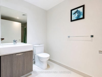 Unit 303 — 246 Logan Avenue — photo 5