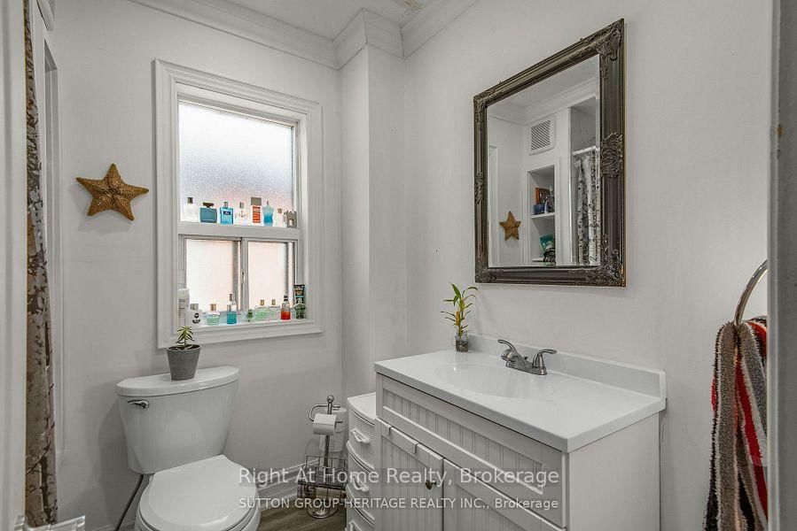 238 Albert Street • Oshawa, ON photo 8