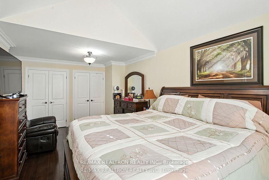 21A Claremore Avenue • Toronto, ON photo 8