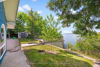 24 Pettet Drive • Scugog, ON photo 8