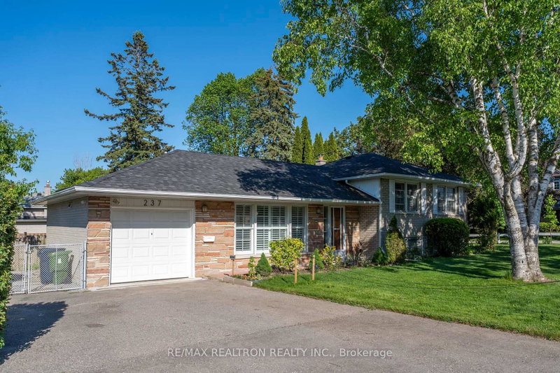 237 Beechgrove Dr, Toronto, Ontario